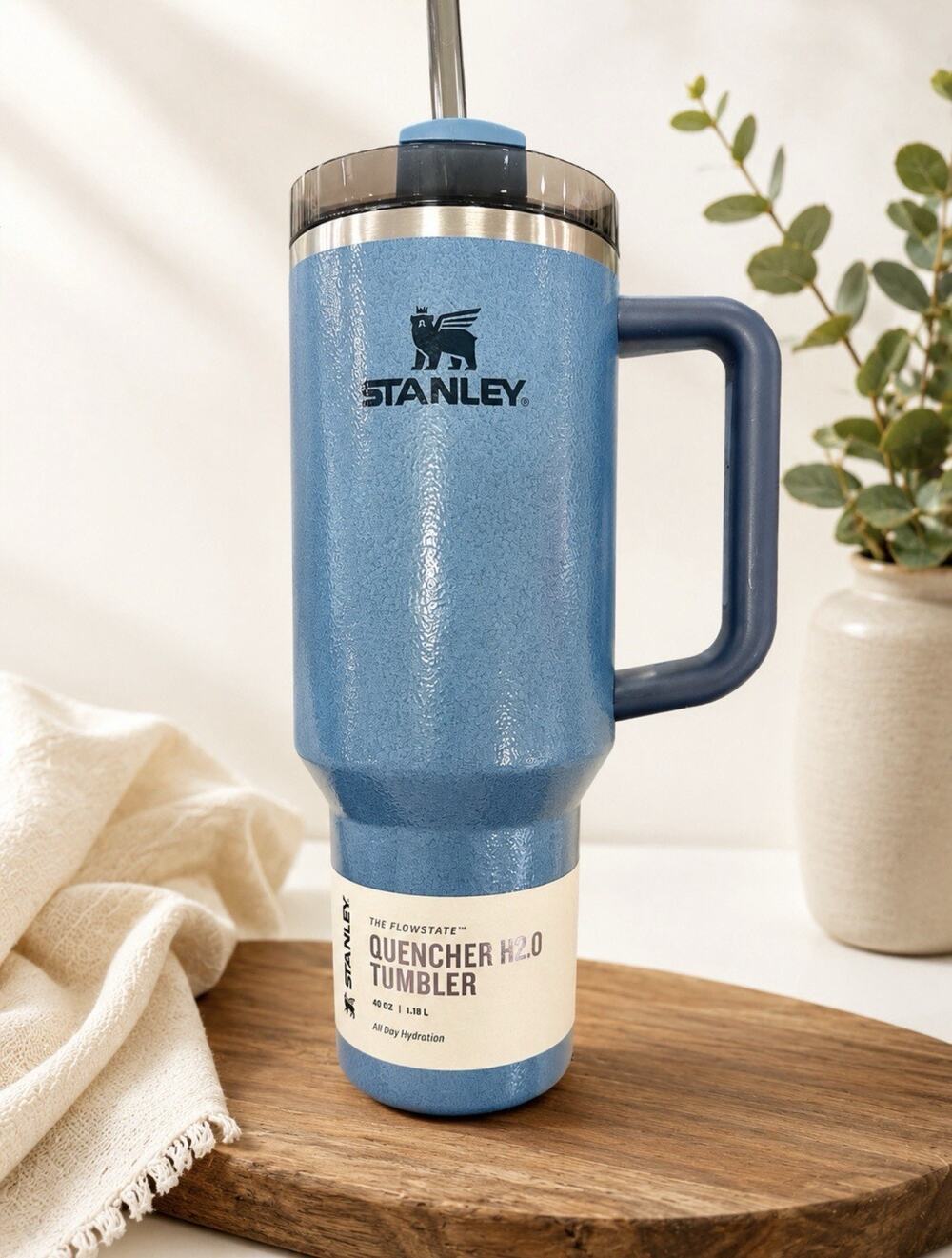 Stanley 40 oz Quencher Tumbler H2.0 Hammertone Lake Blue Dick’s Exclusive NWT